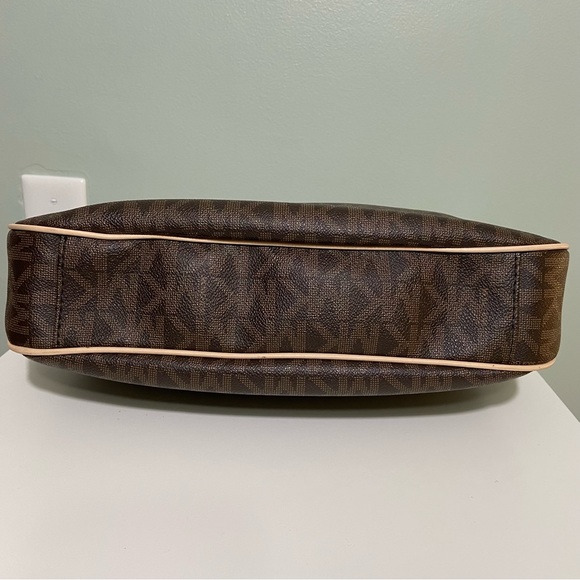 Michael Kors Jet Set Brown Convertible Shoulder Bag - Picture 3 of 16